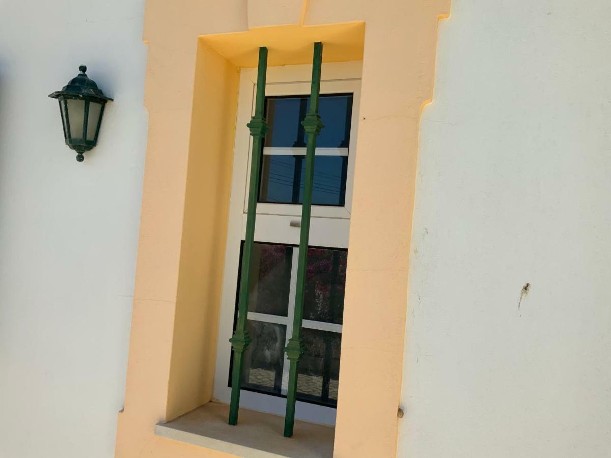Guest House Alfarrobeiras 알부페이라 외부 사진