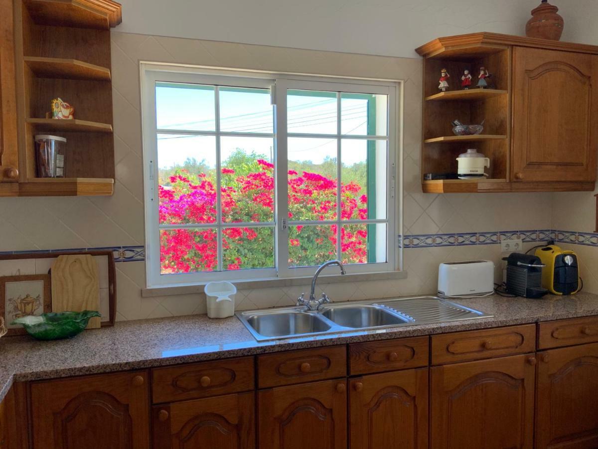 Guest House Alfarrobeiras 알부페이라 외부 사진
