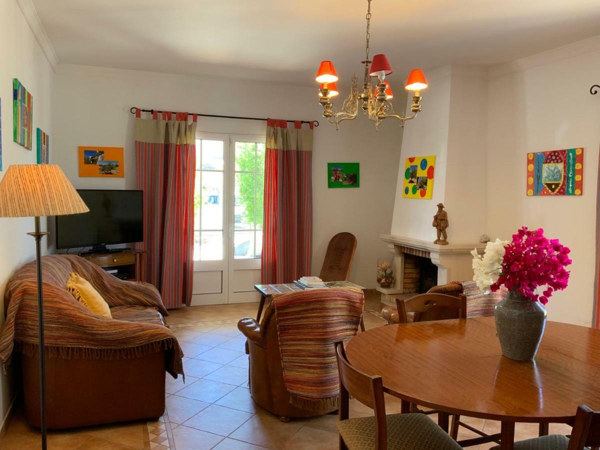 Guest House Alfarrobeiras 알부페이라 외부 사진