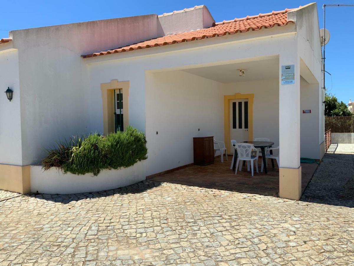 Guest House Alfarrobeiras 알부페이라 외부 사진